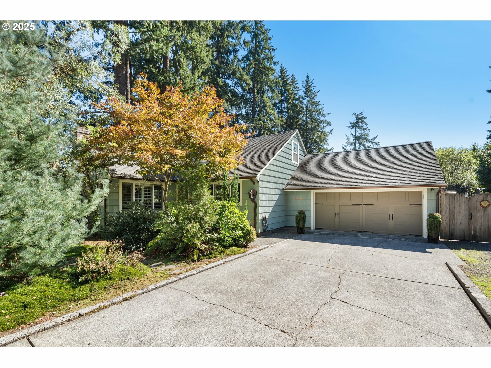 4664 Firwood Rd  Lake Oswego OR 97035 photo