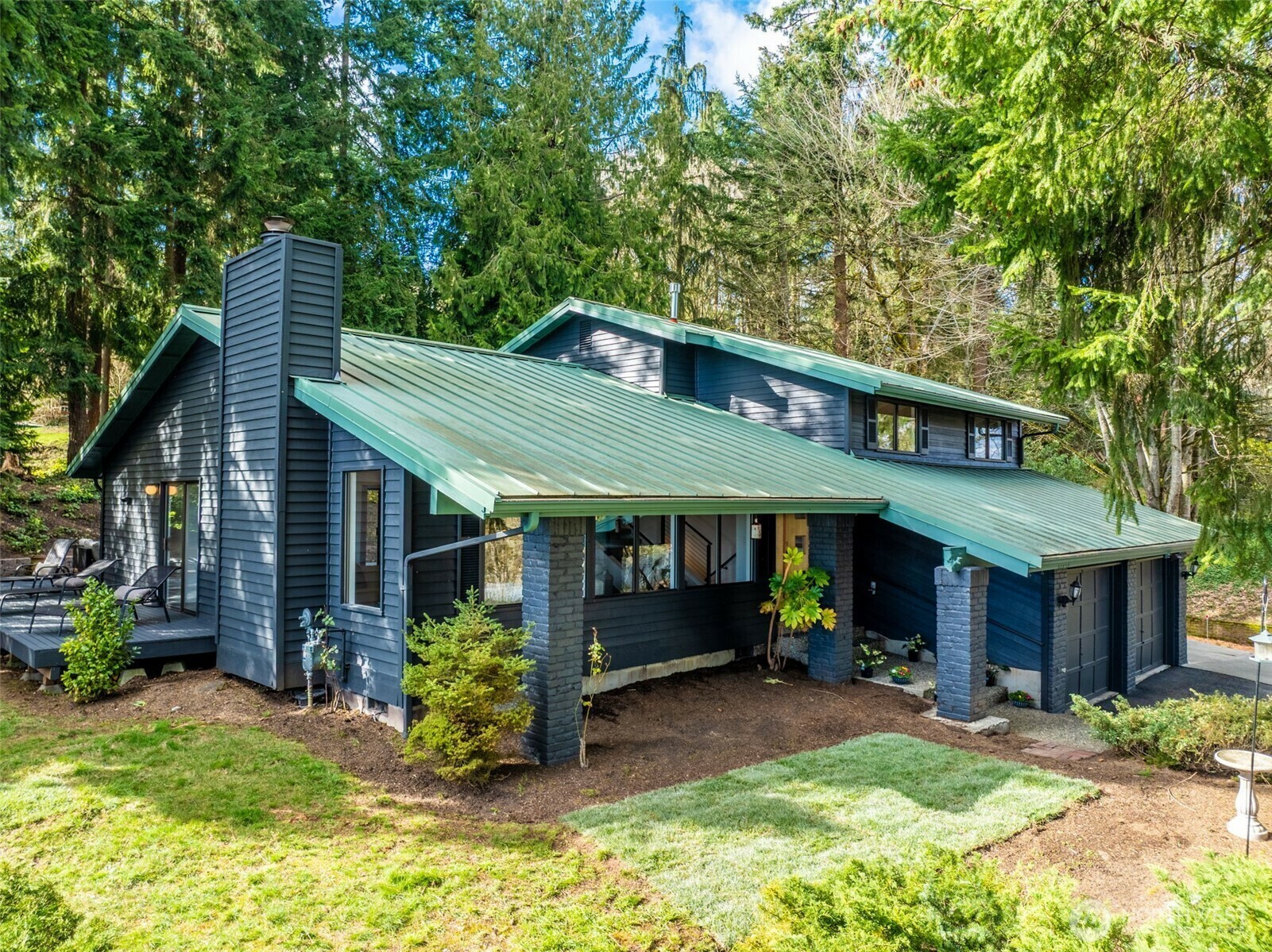 Property Photo: 13749 97th Avenue NE WA 98034