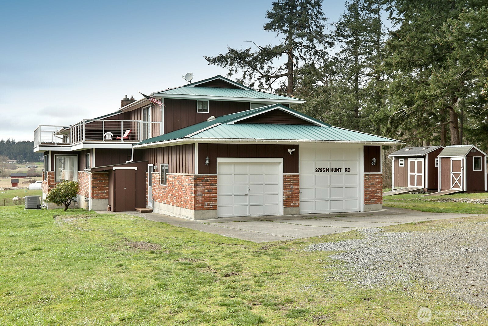 Property Photo:  2725  Hunt Road  WA 98277 