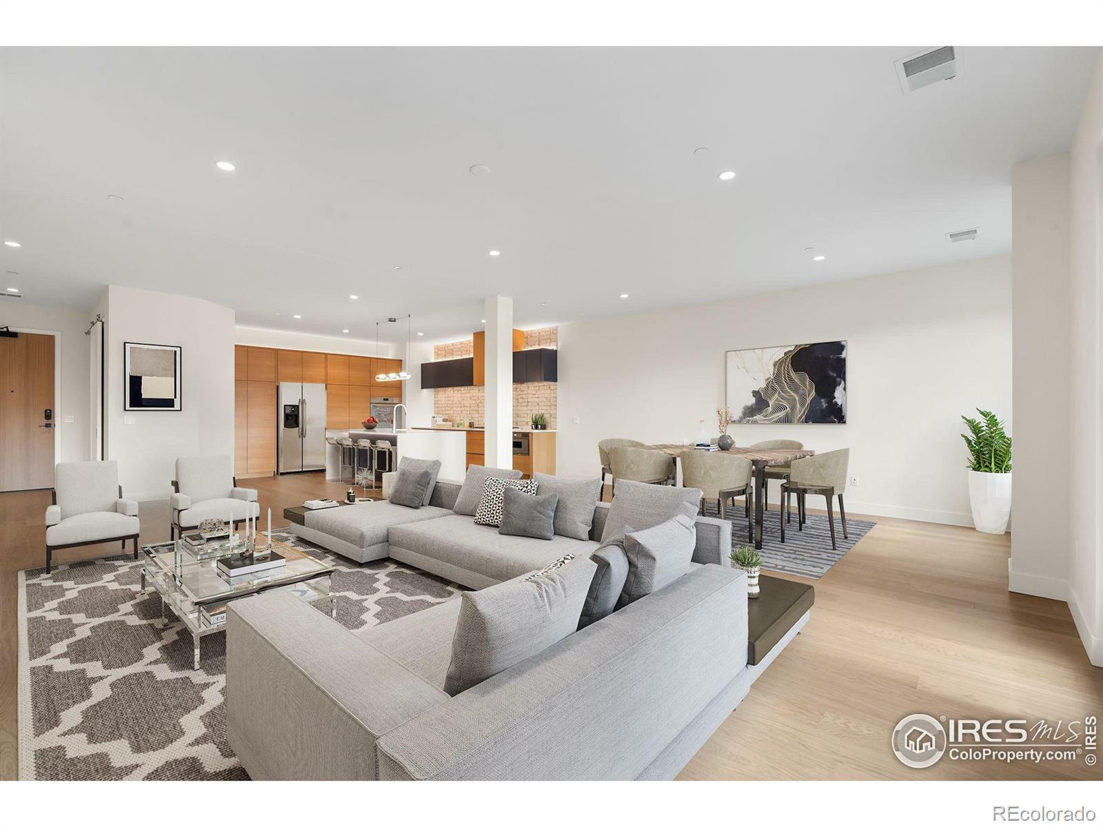 Property Photo: 205 E 6th Street 301 CO 80537