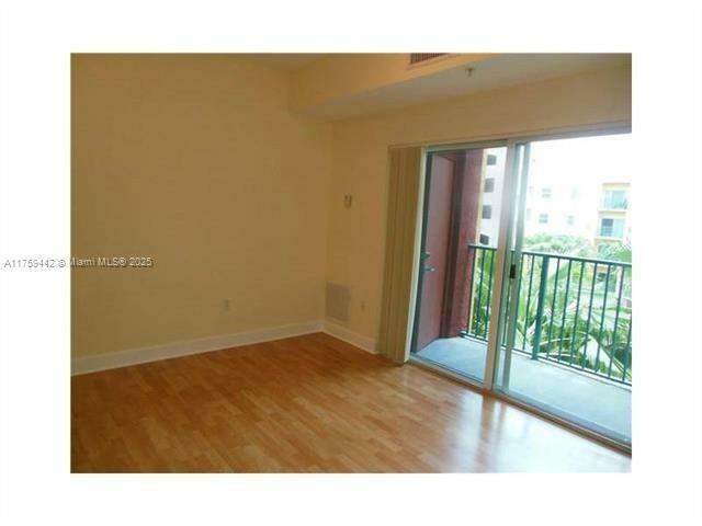 Property Photo:  6001 SW 70th St 538  FL 33143 