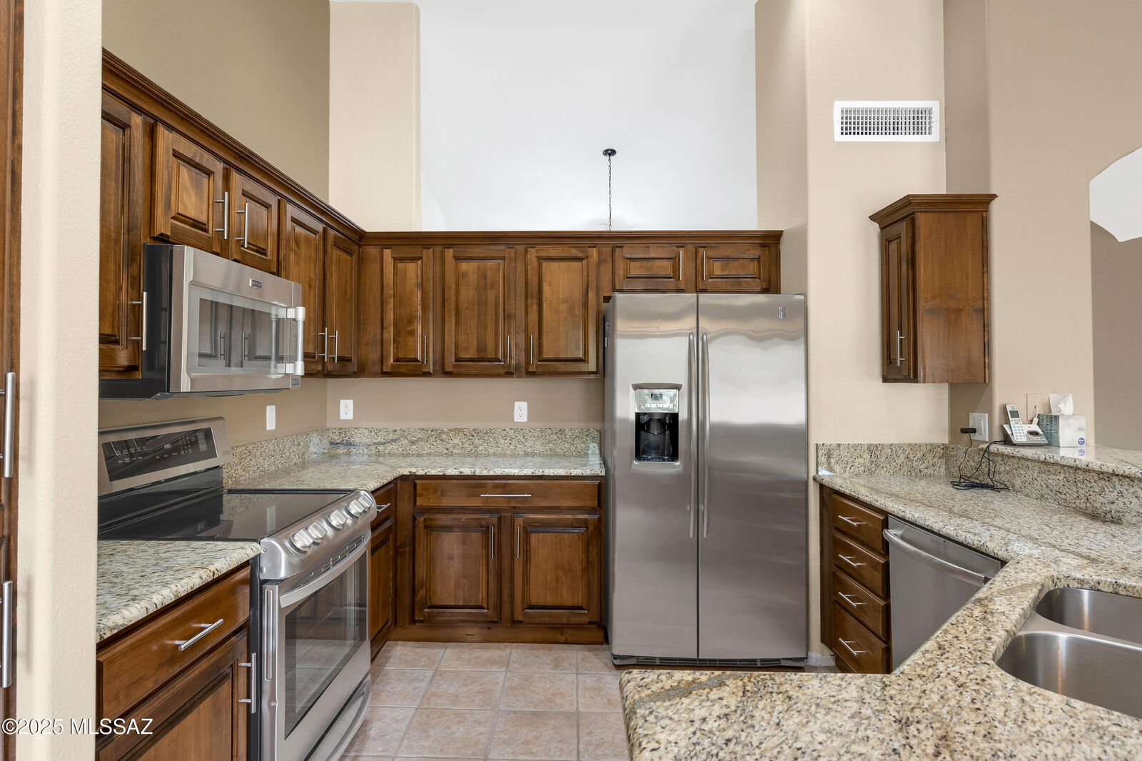 Property Photo: 63606 E Desert Peak Drive AZ 85739