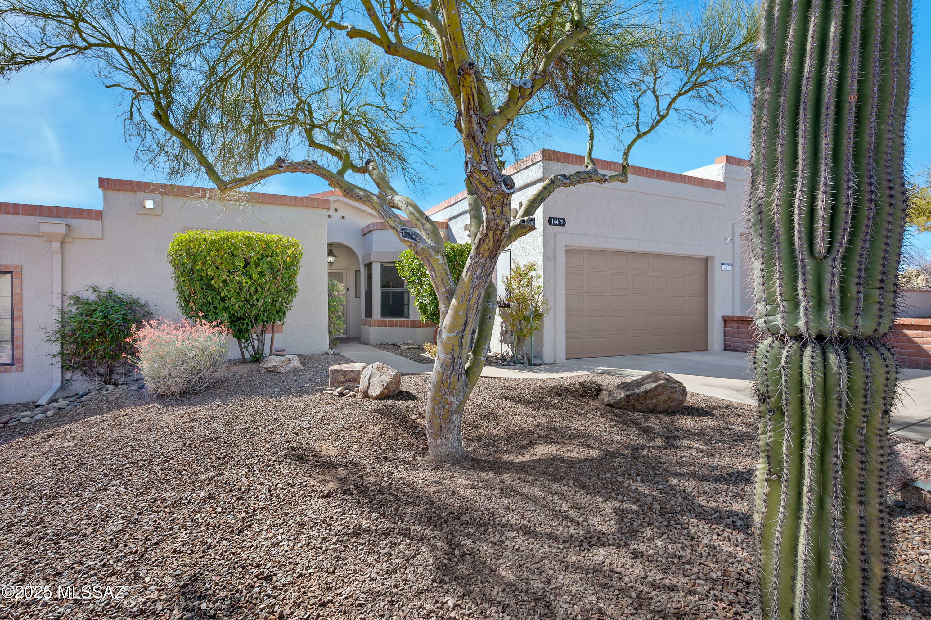 Property Photo:  14479 N Spanish Garden Lane  AZ 85755 