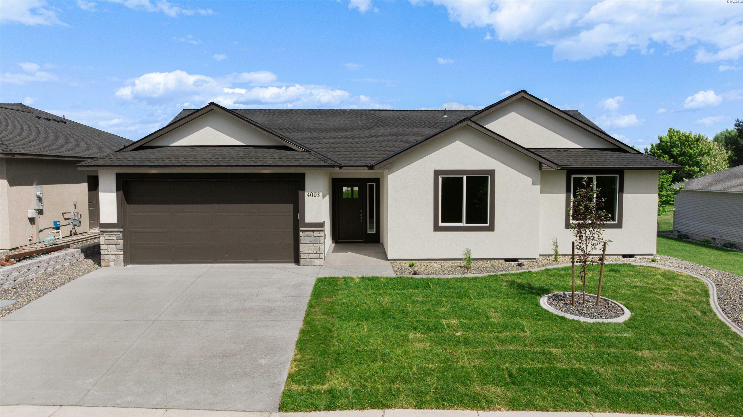 Property Photo:  4003 Rd 96  WA 99301 
