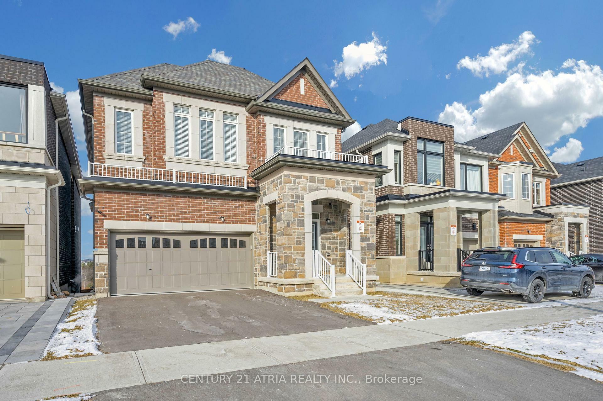 Property Photo: 156 Hartney Dr ON L4S 0L1
