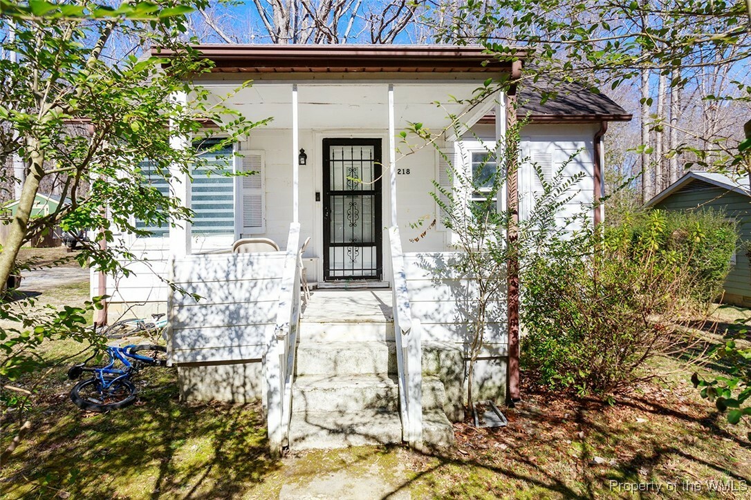 Property Photo:  218 Alesa Drive  VA 23188 