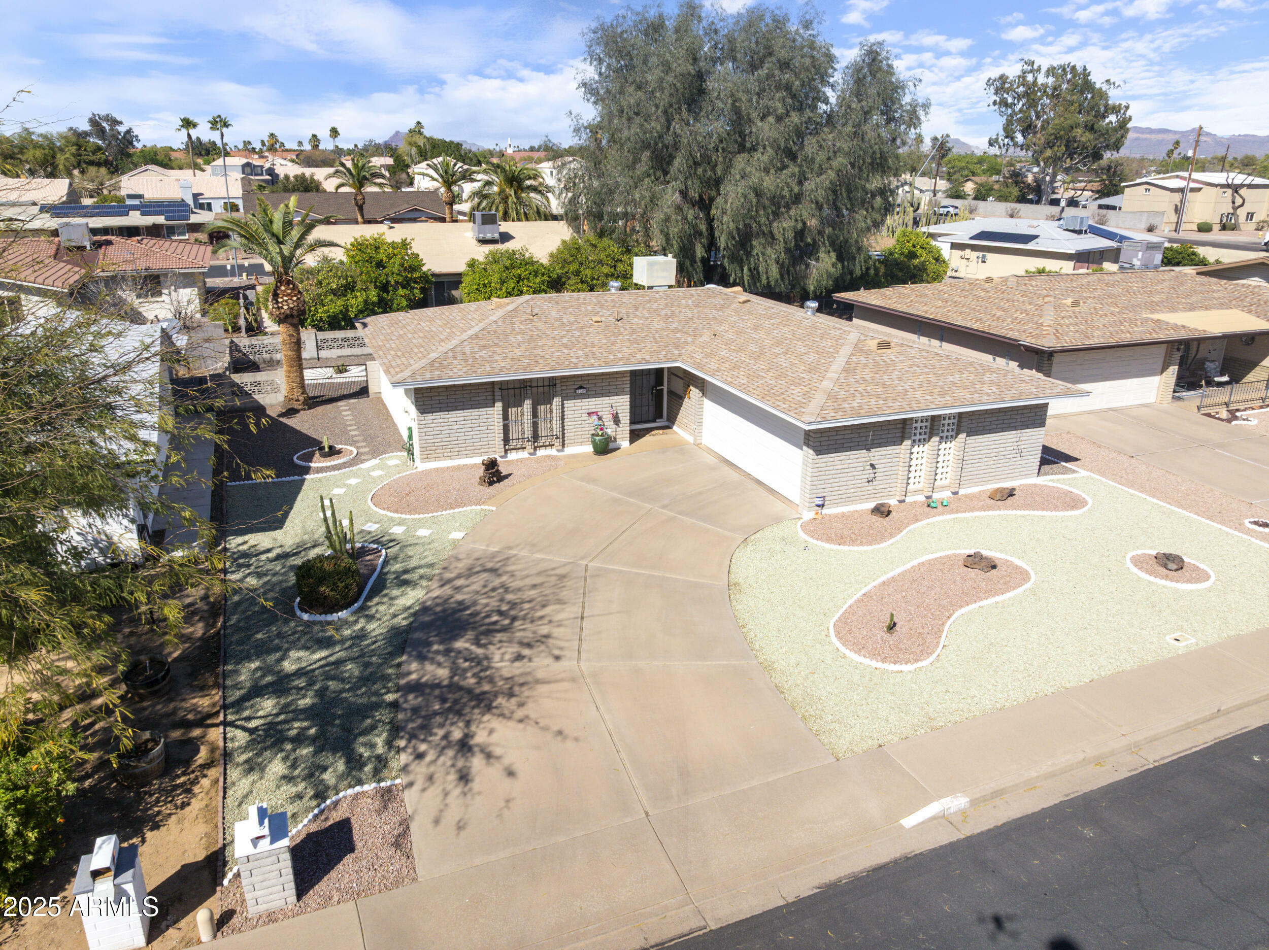 Property Photo: 5142 E Edgewood Circle AZ 85206