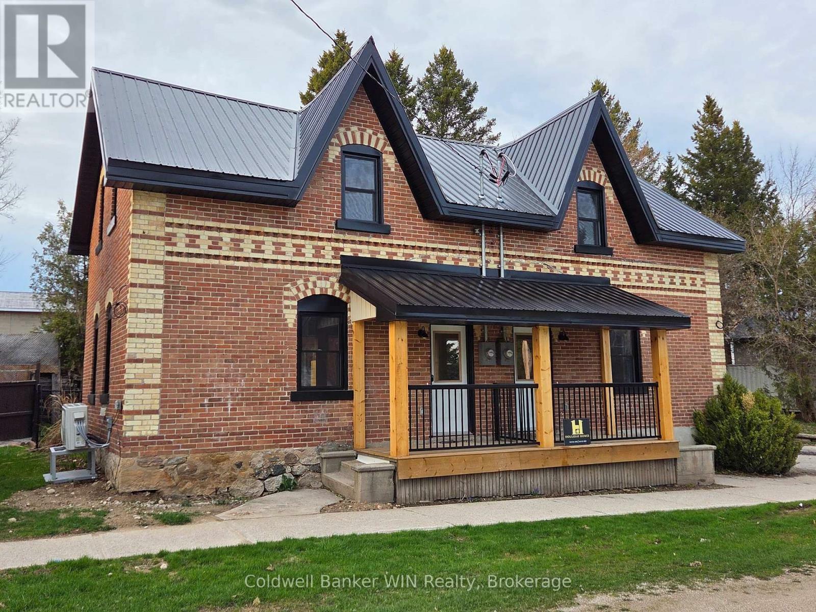 Photo de la propriété: 24 Crawford Street ON N0H 1G0