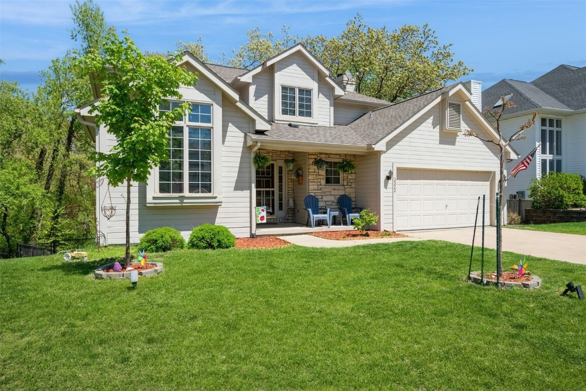 Property Photo: 3322 Riverside Dr IA 52411