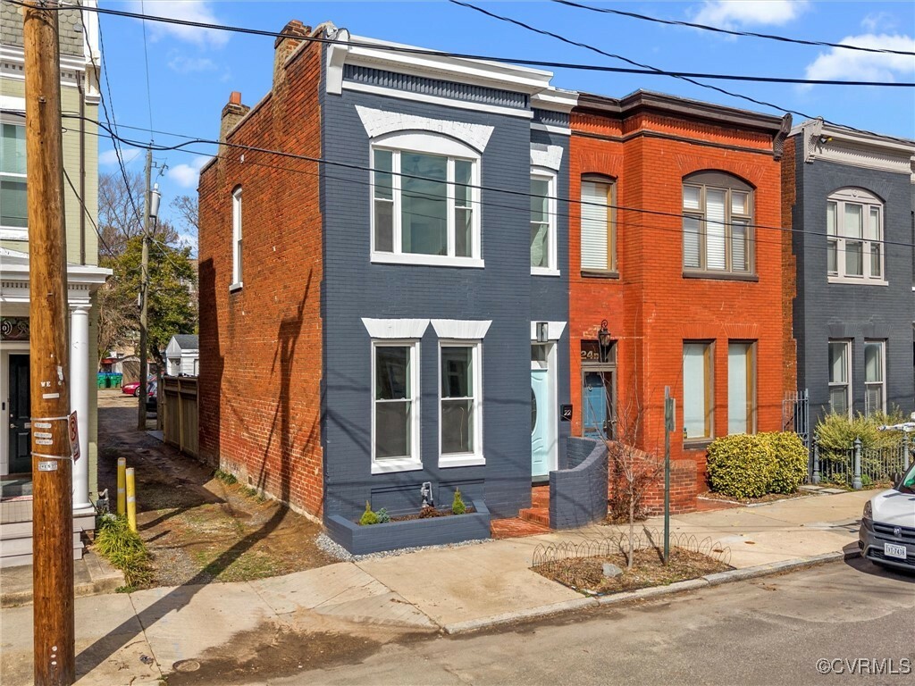 Property Photo:  22 N Lombardy Street  VA 23220 