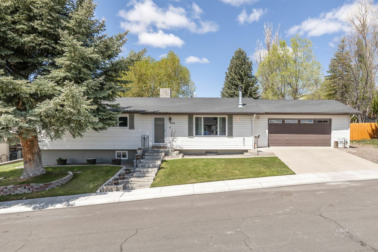 Property Photo: 3193 Scenic View Drive NV 89801