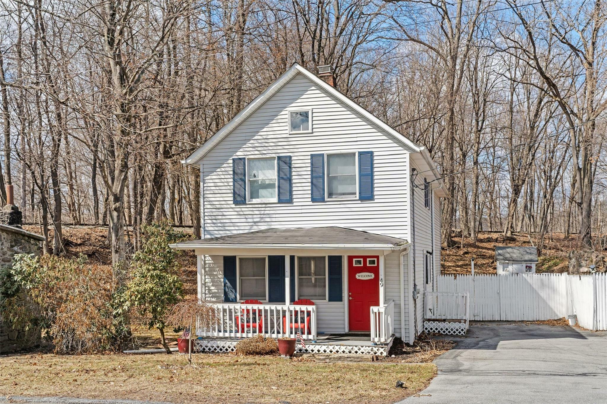 Property Photo:  49 Smith Clove Road  NY 10917 