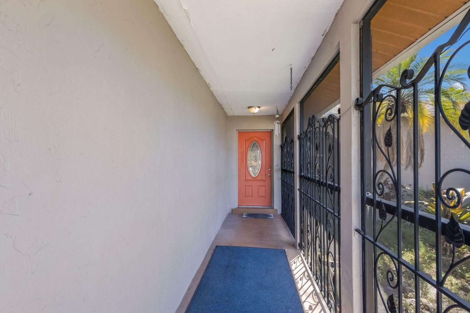 Property Photo:  510 33rd Avenue E  FL 34208 