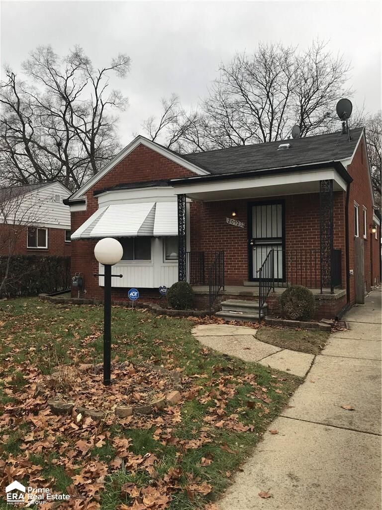 Property Photo:  20521 Stout Street  MI 48219-4821 