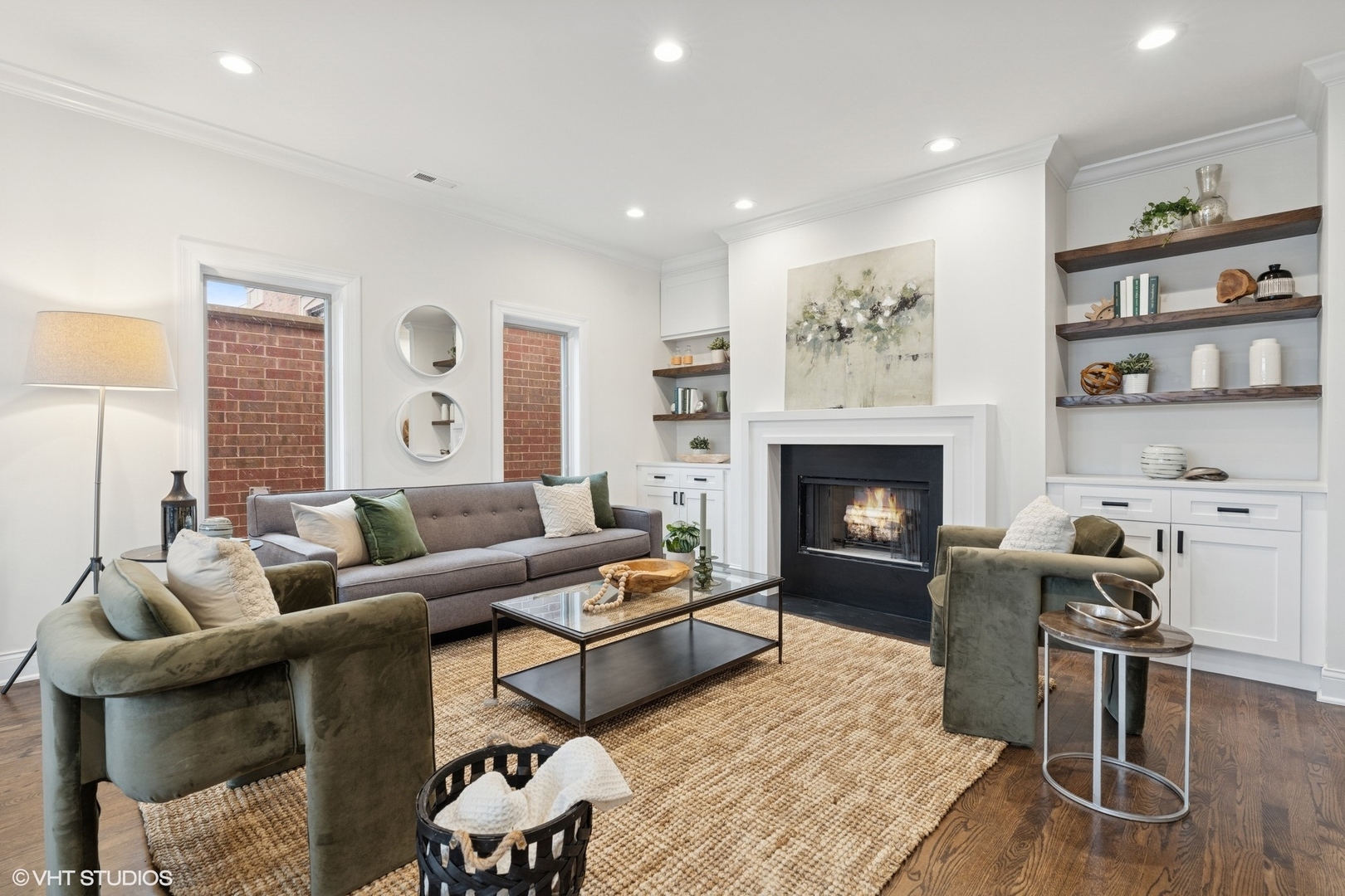 Property Photo: 3726 N Greenview Avenue 4 IL 60613