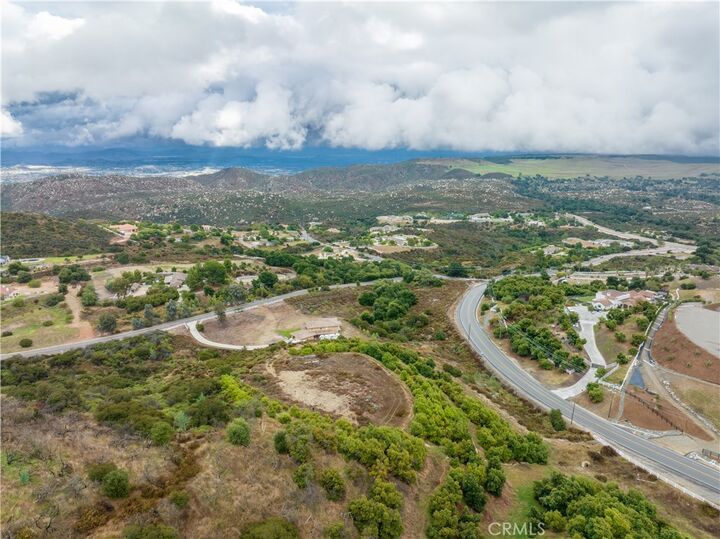 Property Photo: 35380 Avenida La Cresta CA 92562