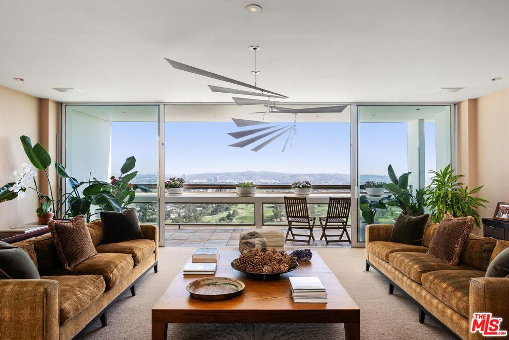 Property Photo: 2220 Avenue Of The Stars 2304-2305 CA 90067