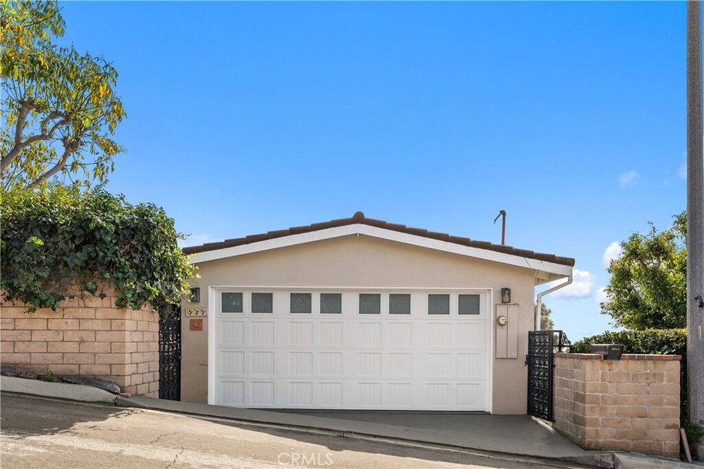 Property Photo:  535 Mystic Way  CA 92651 