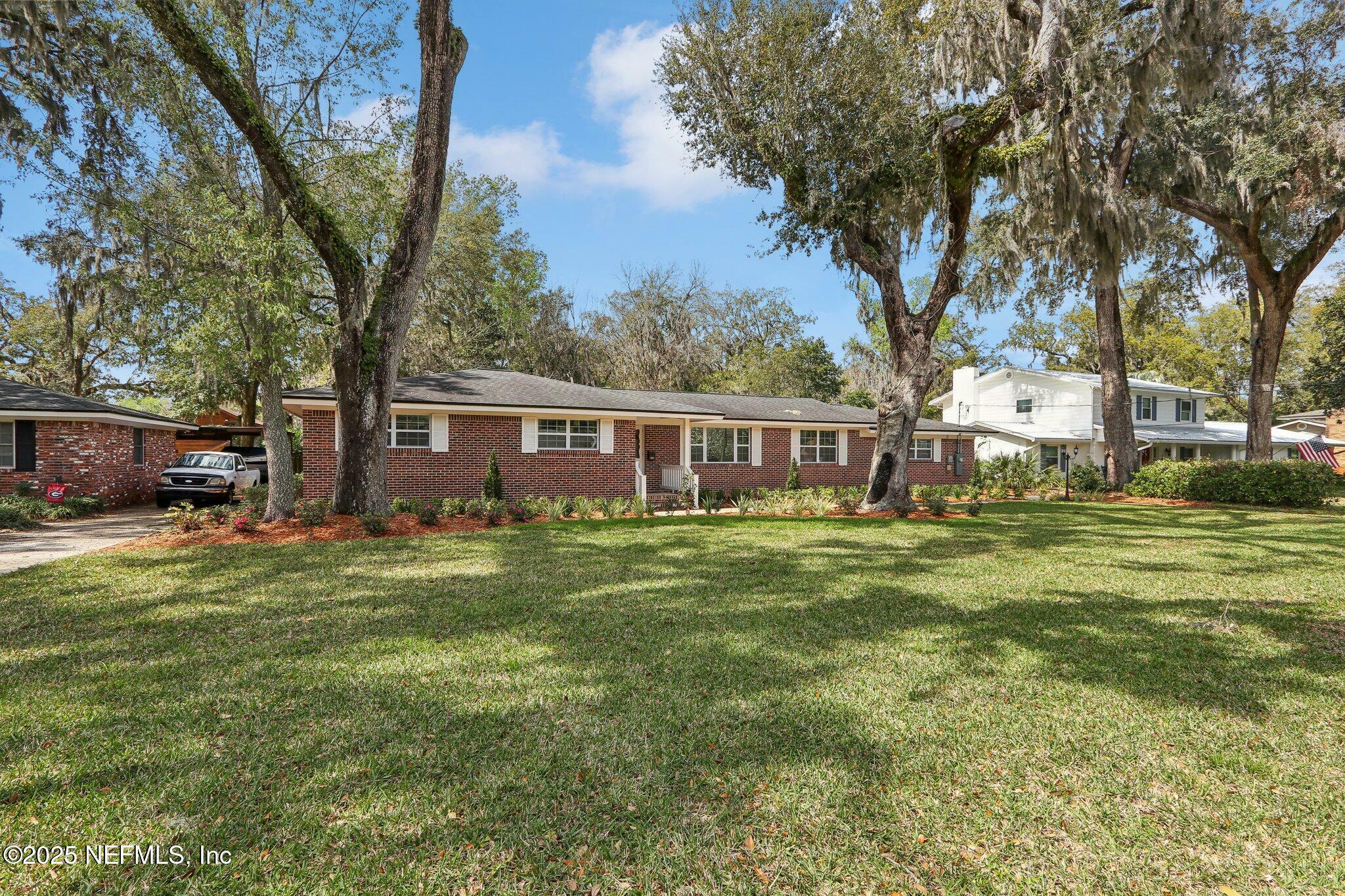 Property Photo:  2258 Holly Leaf Lane  FL 32073 