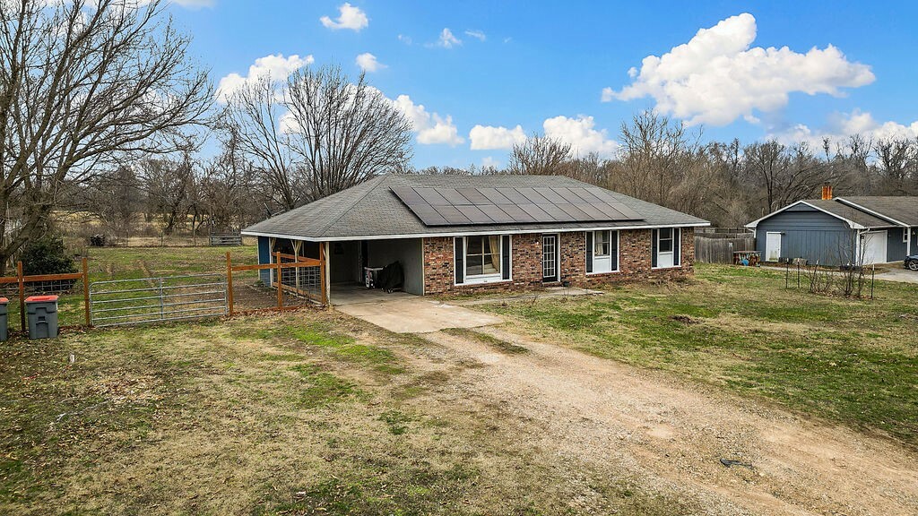 652 Russell Road  Rogers AR 72756 photo