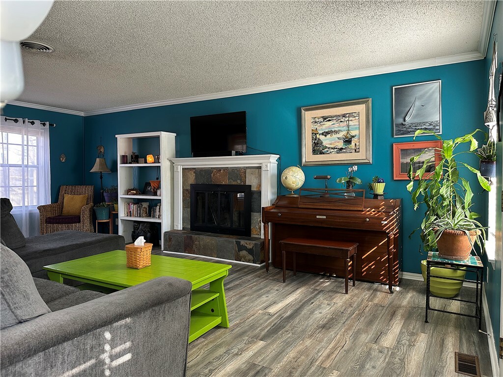 Property Photo: 3108 E Navajo Court AR 72701