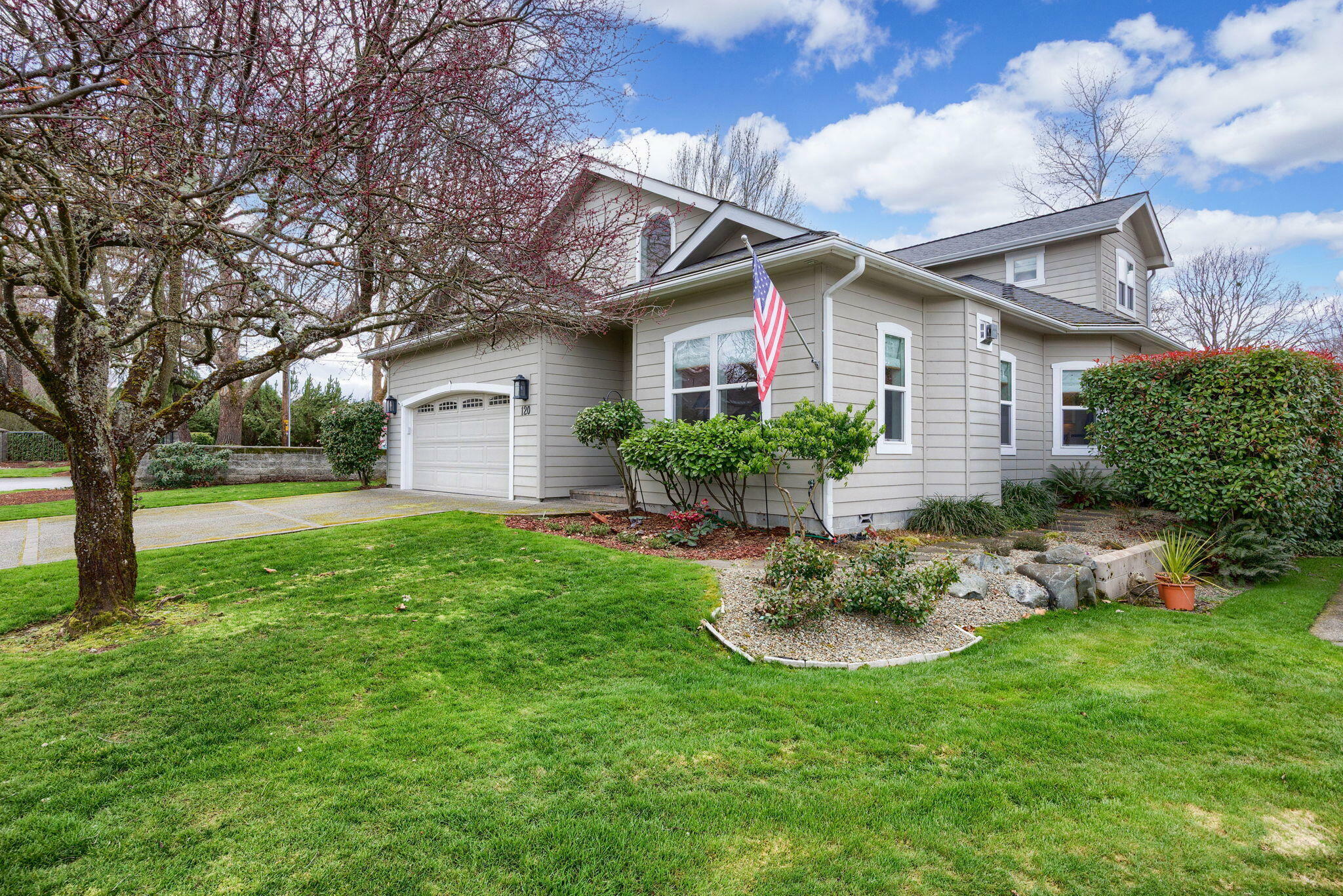 Property Photo: 120 Gold River OR 97527