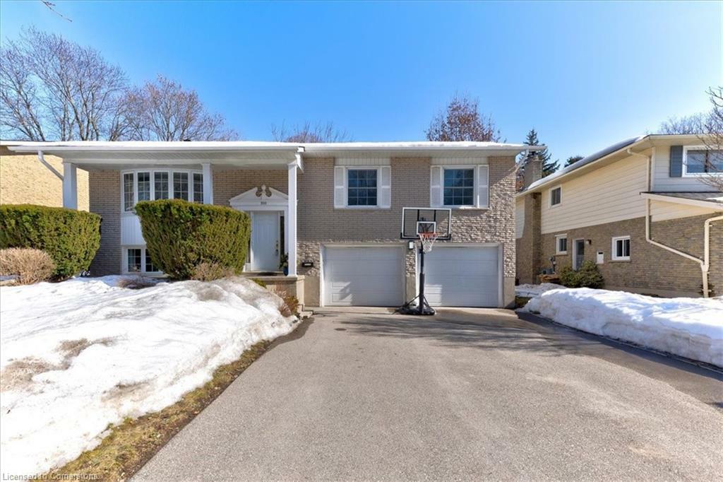 300 Craigleith Drive  Waterloo ON N2L 5B3 photo