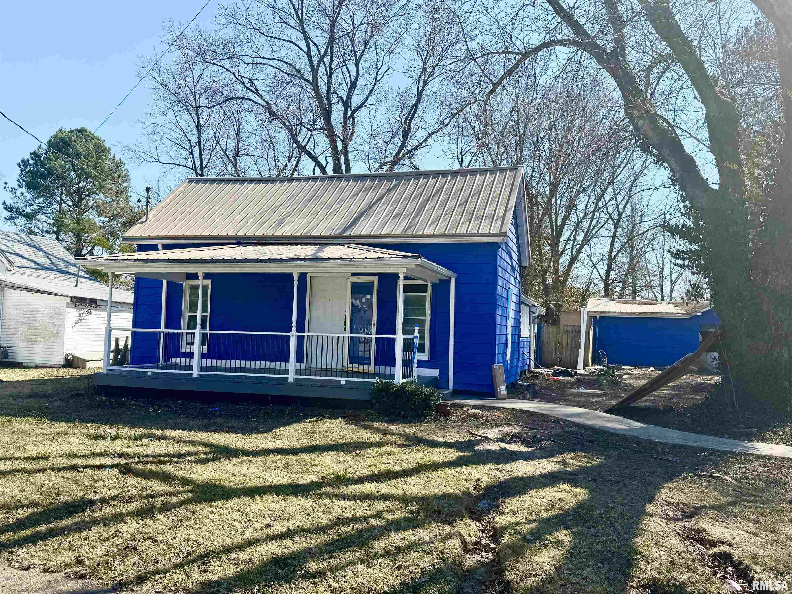 Property Photo: 508 E Taylor Street IL 62812