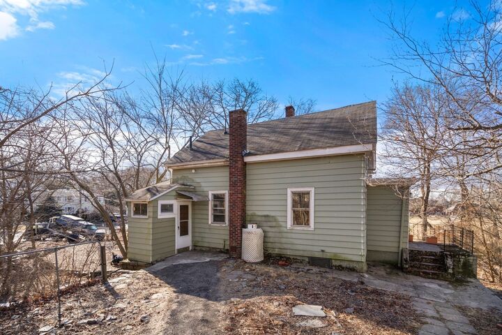 Property Photo:  66 Rockland Place  MA 02464 