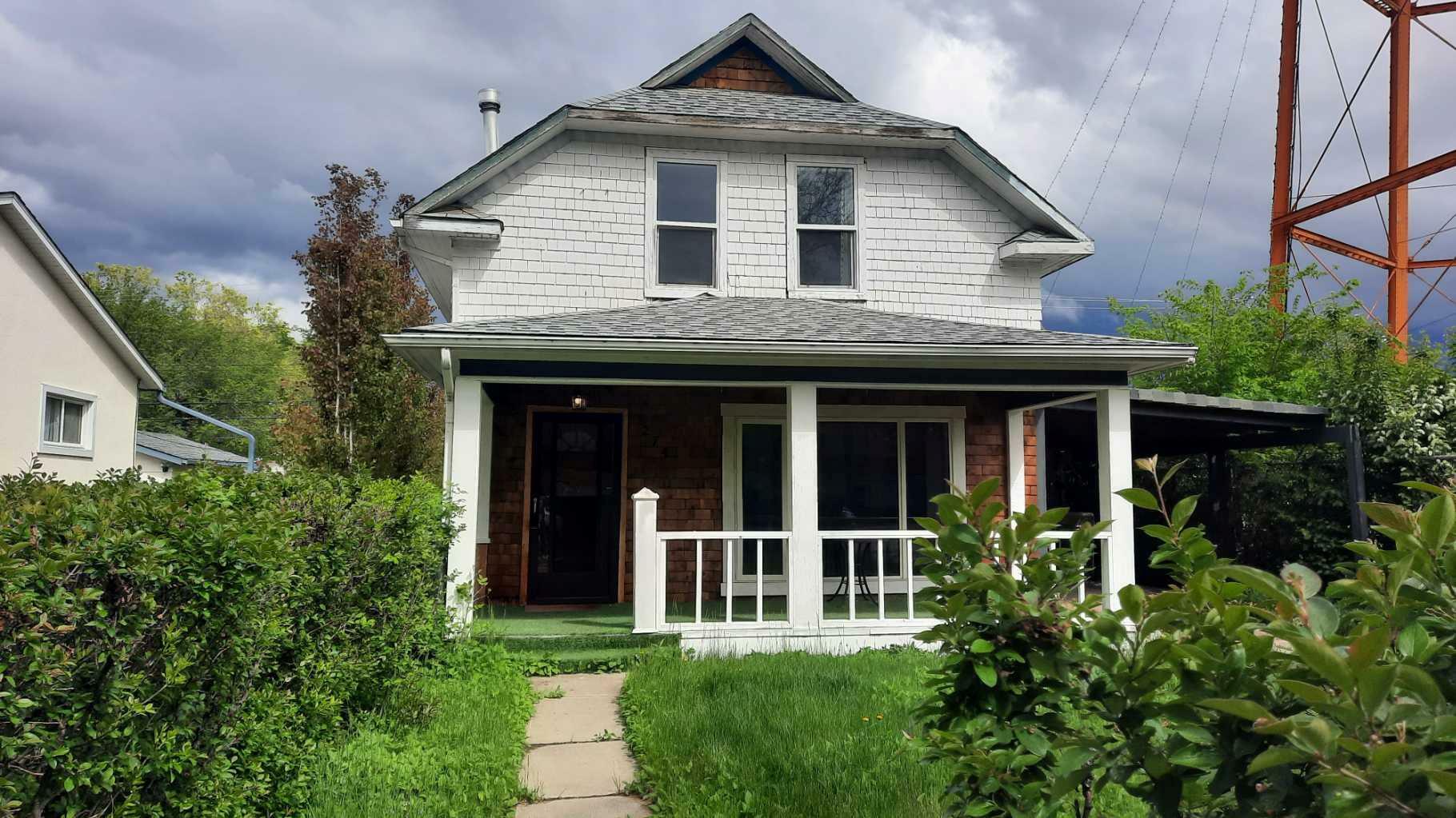 Photo de la propriété: 274 3 Street W AB T0J 0Y4