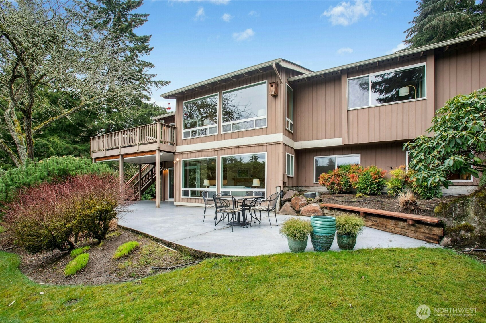 Property Photo:  1321  143rd Place NE  WA 98007 