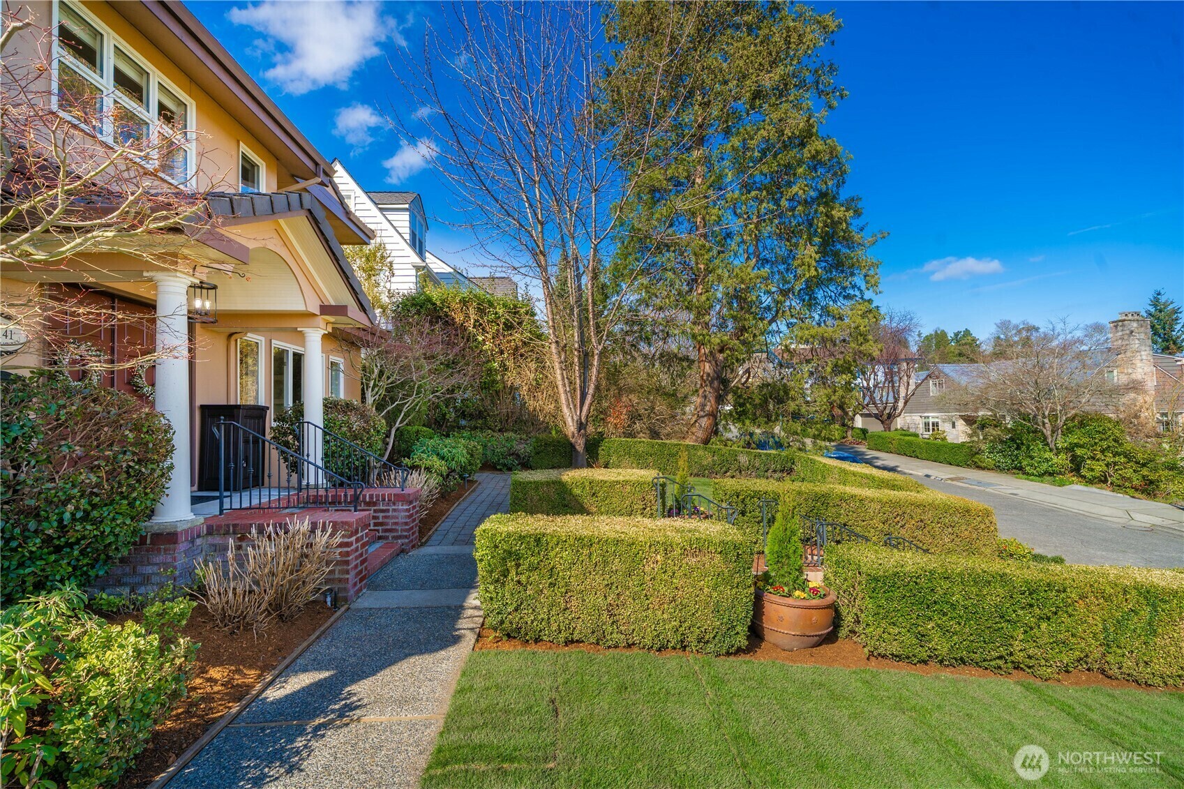 Property Photo:  3141 E Laurelhurst Drive NE  WA 98105 