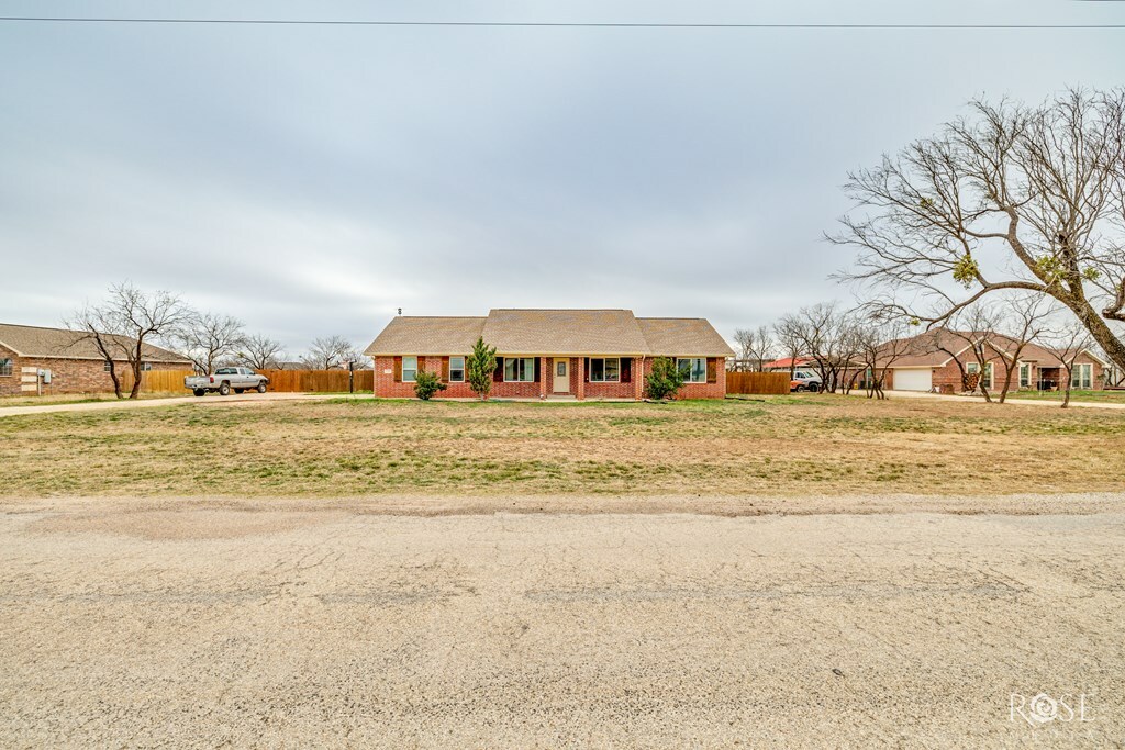 Property Photo:  1335 Reece Rd  TX 76904 