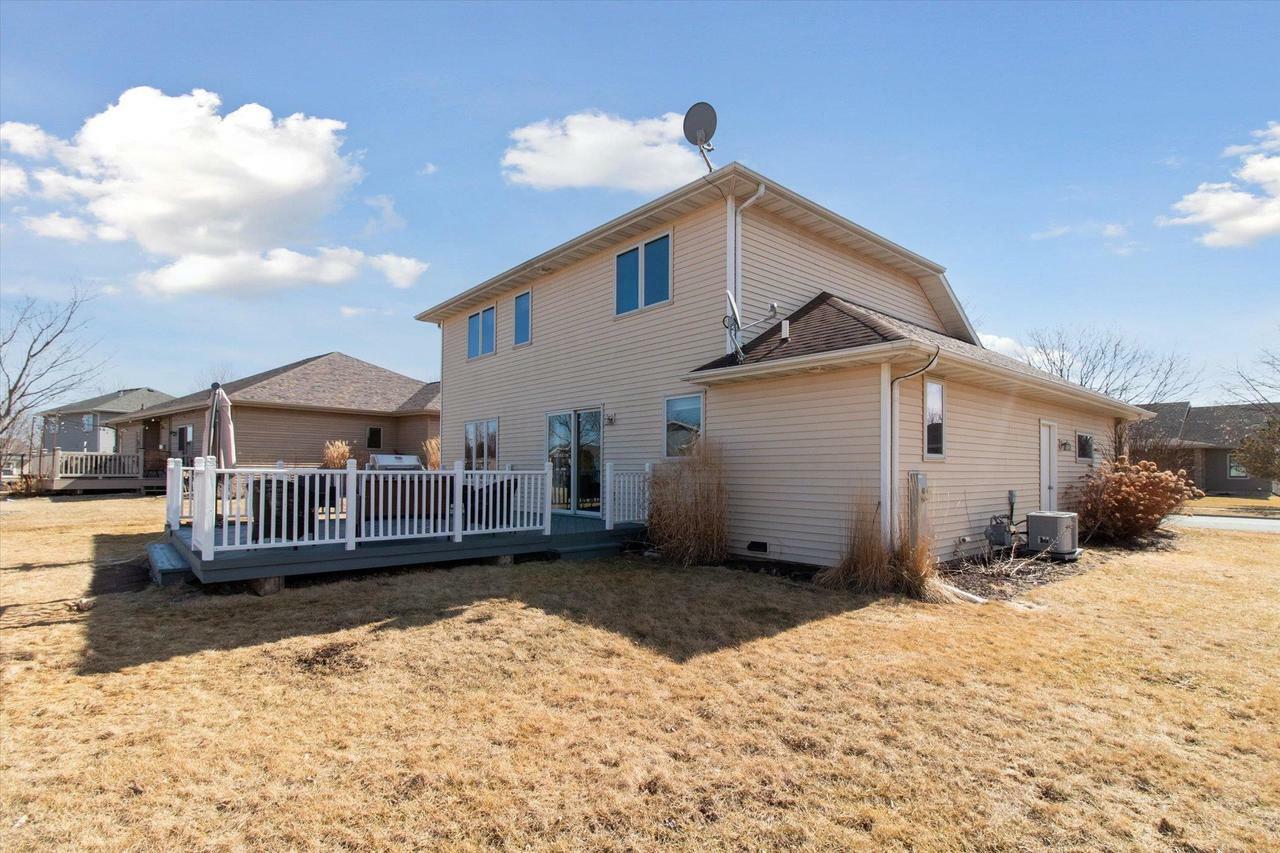 Property Photo:  309 Coyle Parkway  WI 53527 