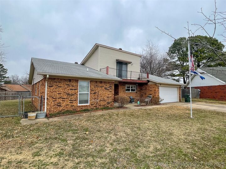 2703 S 26th Street  Muskogee OK 74401 photo