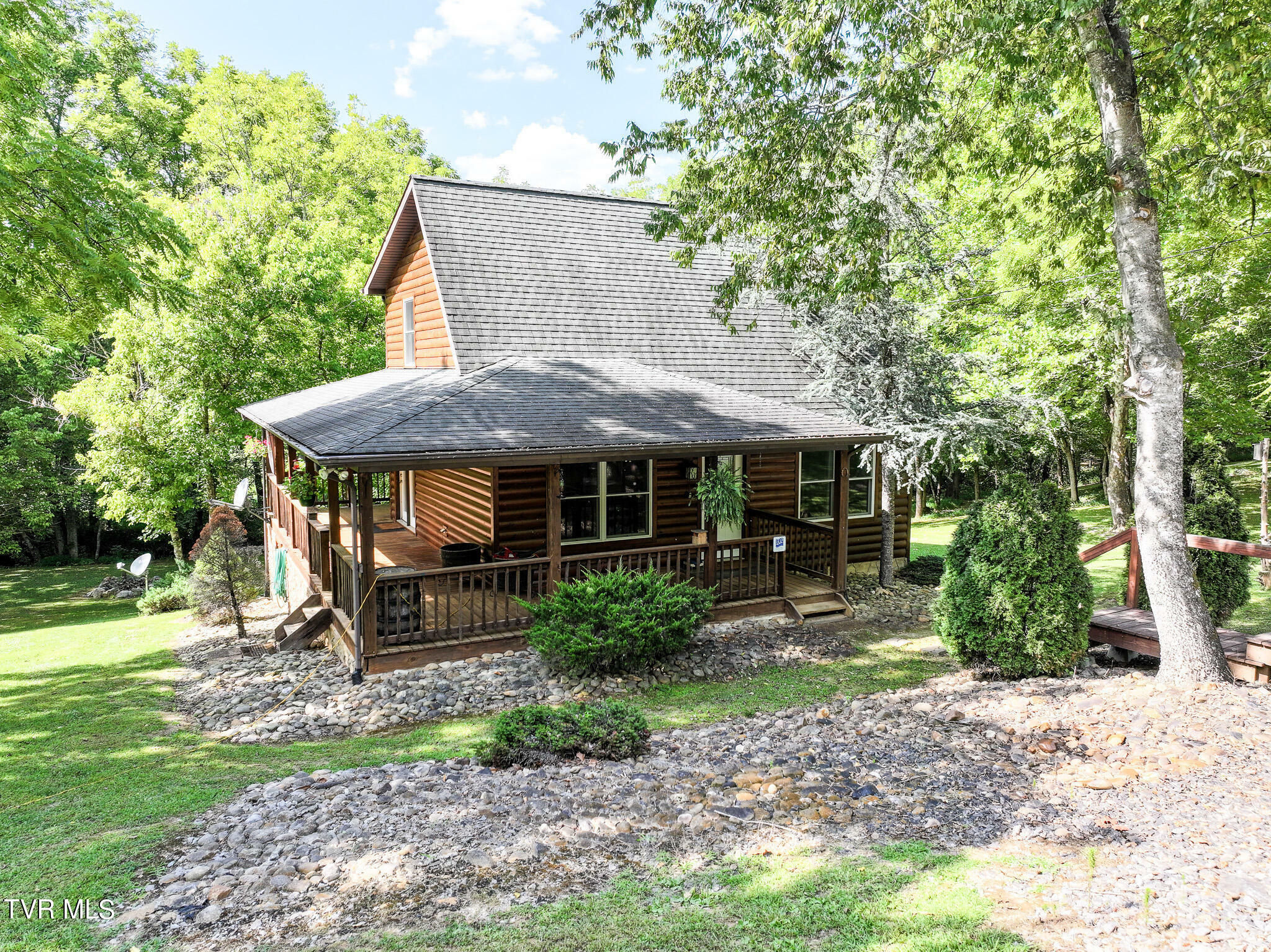 Property Photo:  1427 Highway 340  TN 37843 