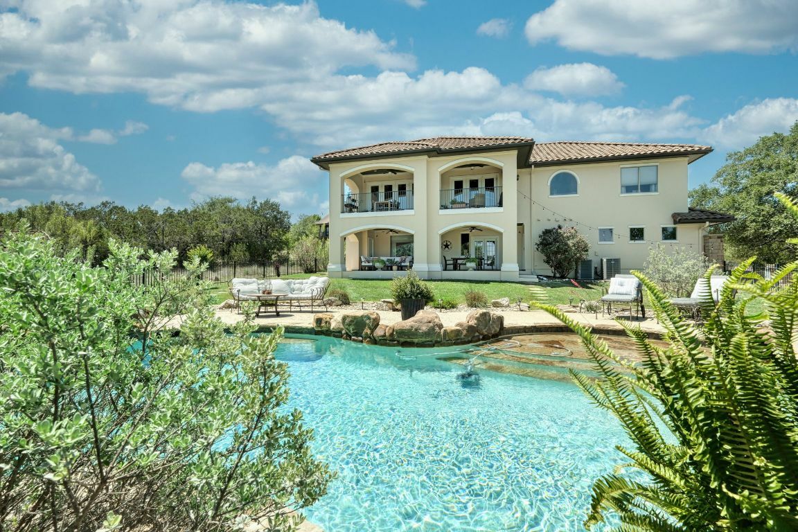 Property Photo: 8205 Moon Rise Trail TX 78645