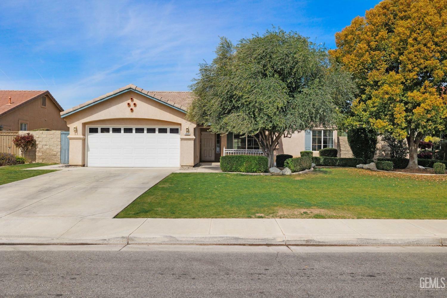 8608 Sandpines Drive  Bakersfield CA 93312 photo