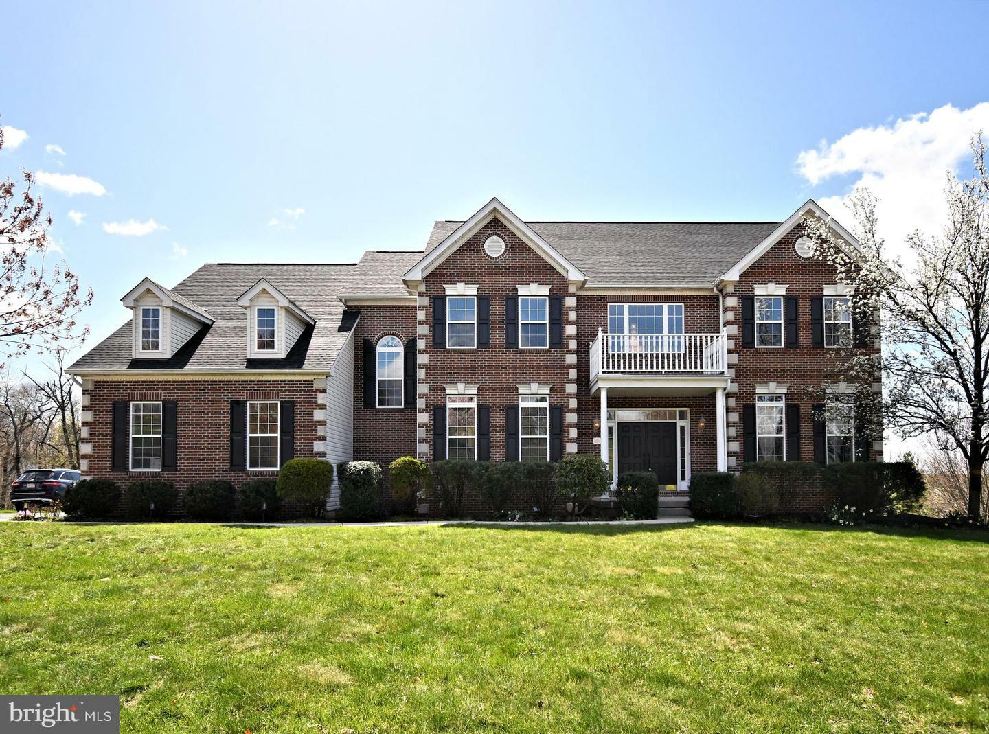 Property Photo: 204 Grasshopper Lane PA 19468
