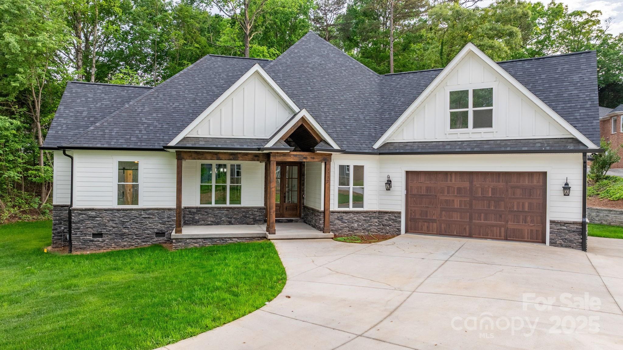 3732 Whitney Drive NE  Hickory NC 28601 photo