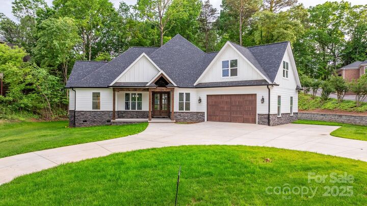 3732 Whitney Drive NE  Hickory NC 28601 photo