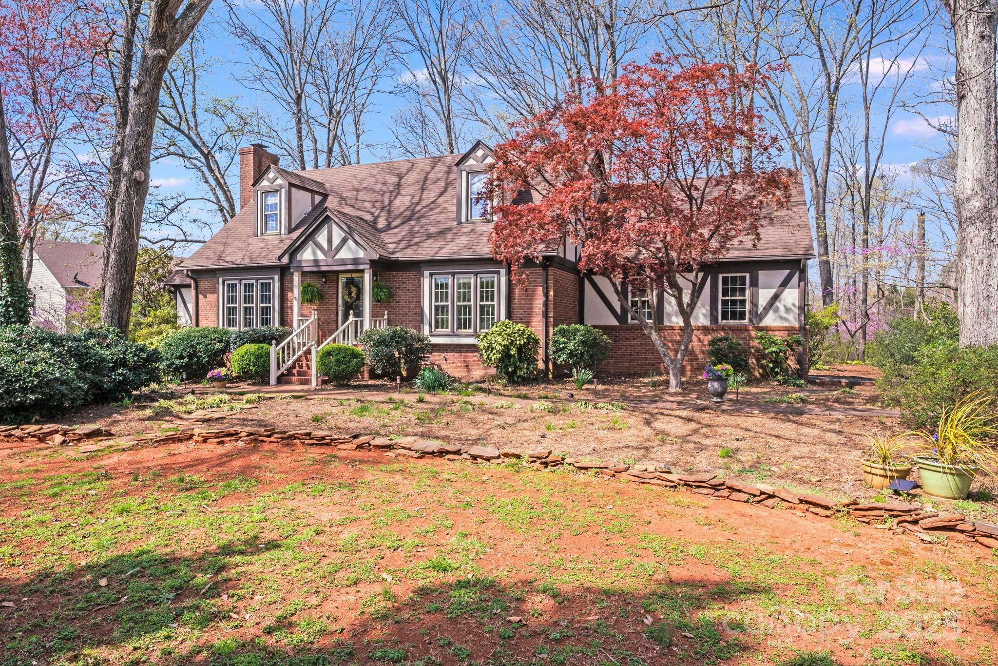 2324 Chestnut Lane  Matthews NC 28104 photo