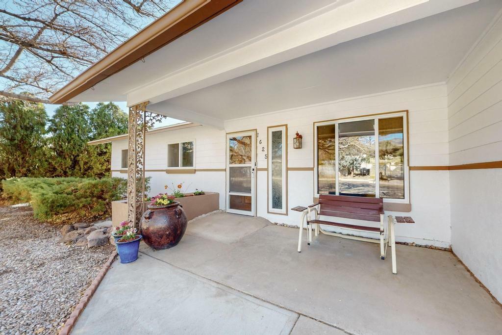 Property Photo: 1625 Chelwood Park Boulevard NE NM 87112