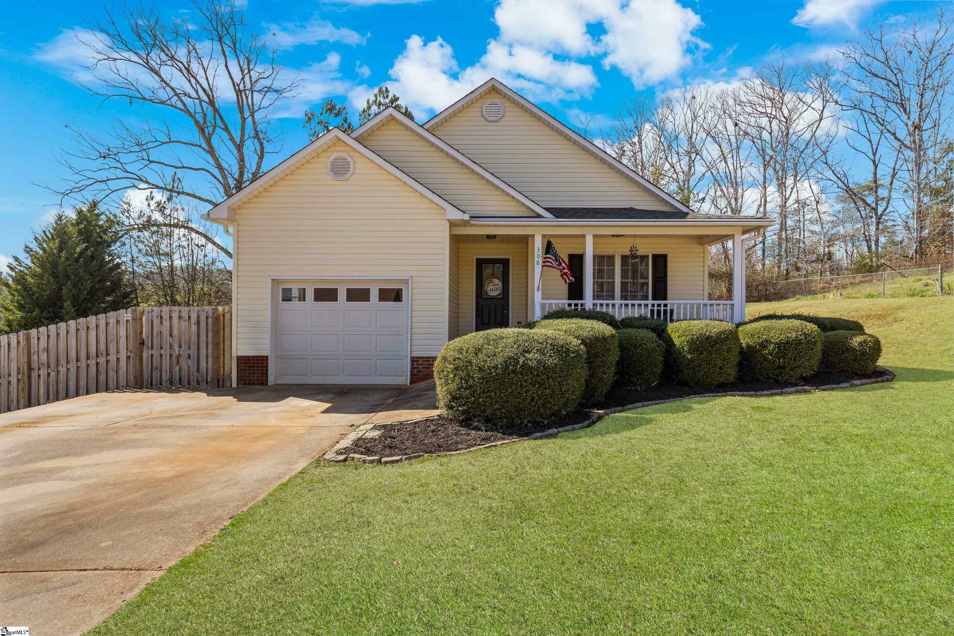 Property Photo: 308 Dean Street SC 29671