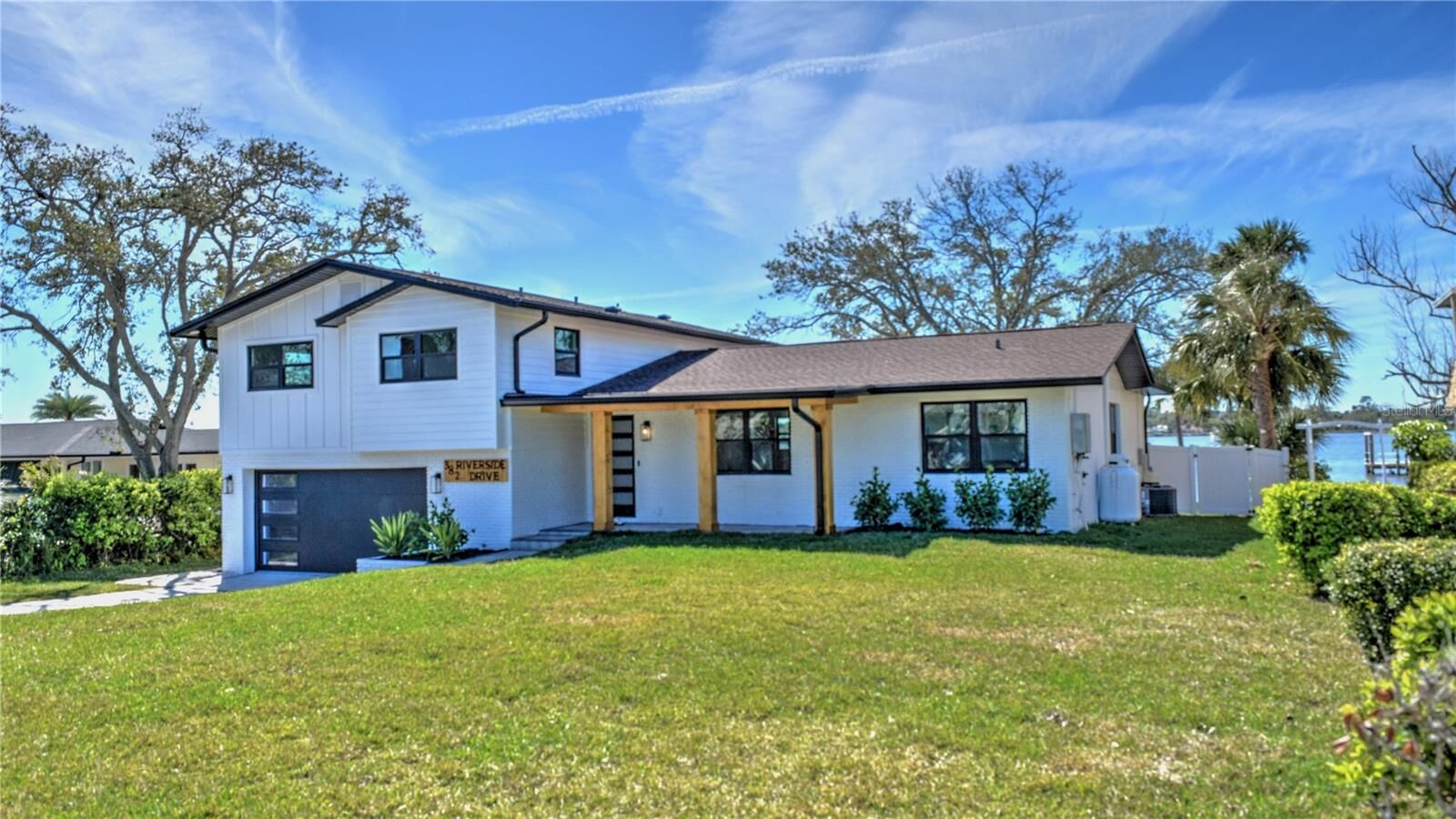 Property Photo:  382 Riverside Drive  FL 32176 
