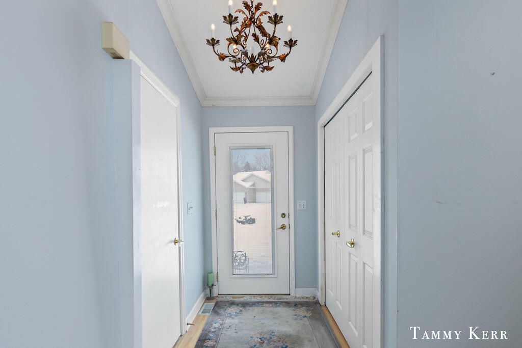 Property Photo: 433 Amity Street MI 49406