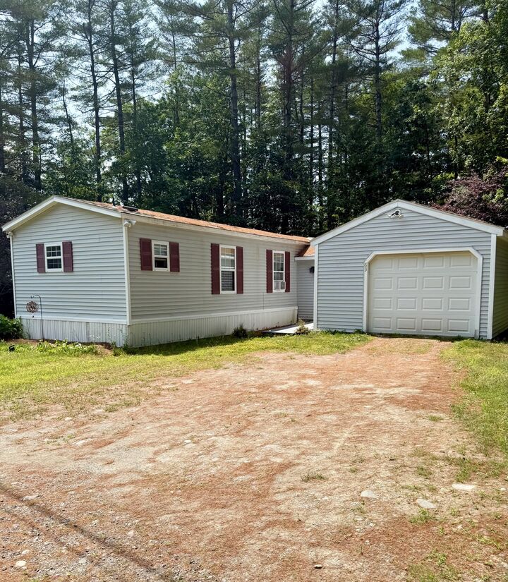 Property Photo: 63 Creesy Street ME 04965