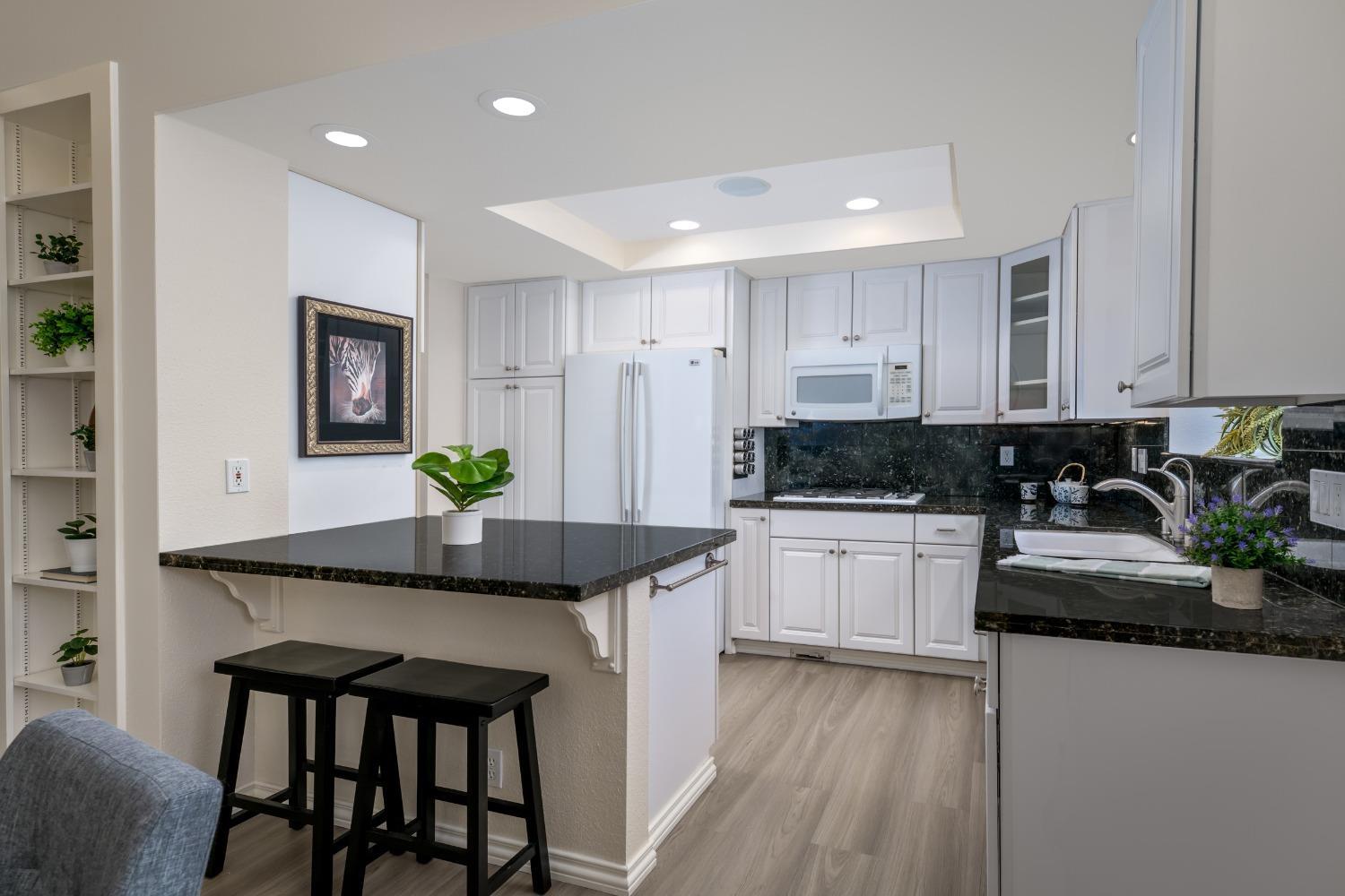 Property Photo: 342 Bridge Way CA 95959