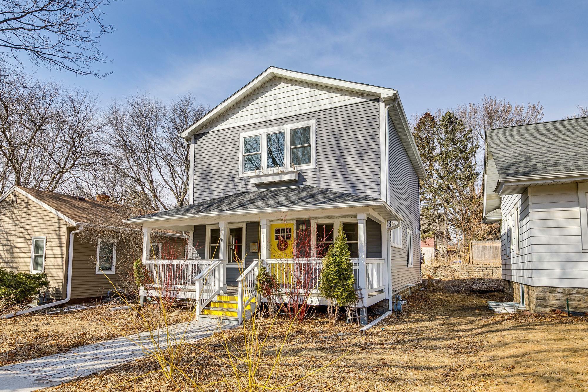 Property Photo:  1993 Randolph Avenue  MN 55105 