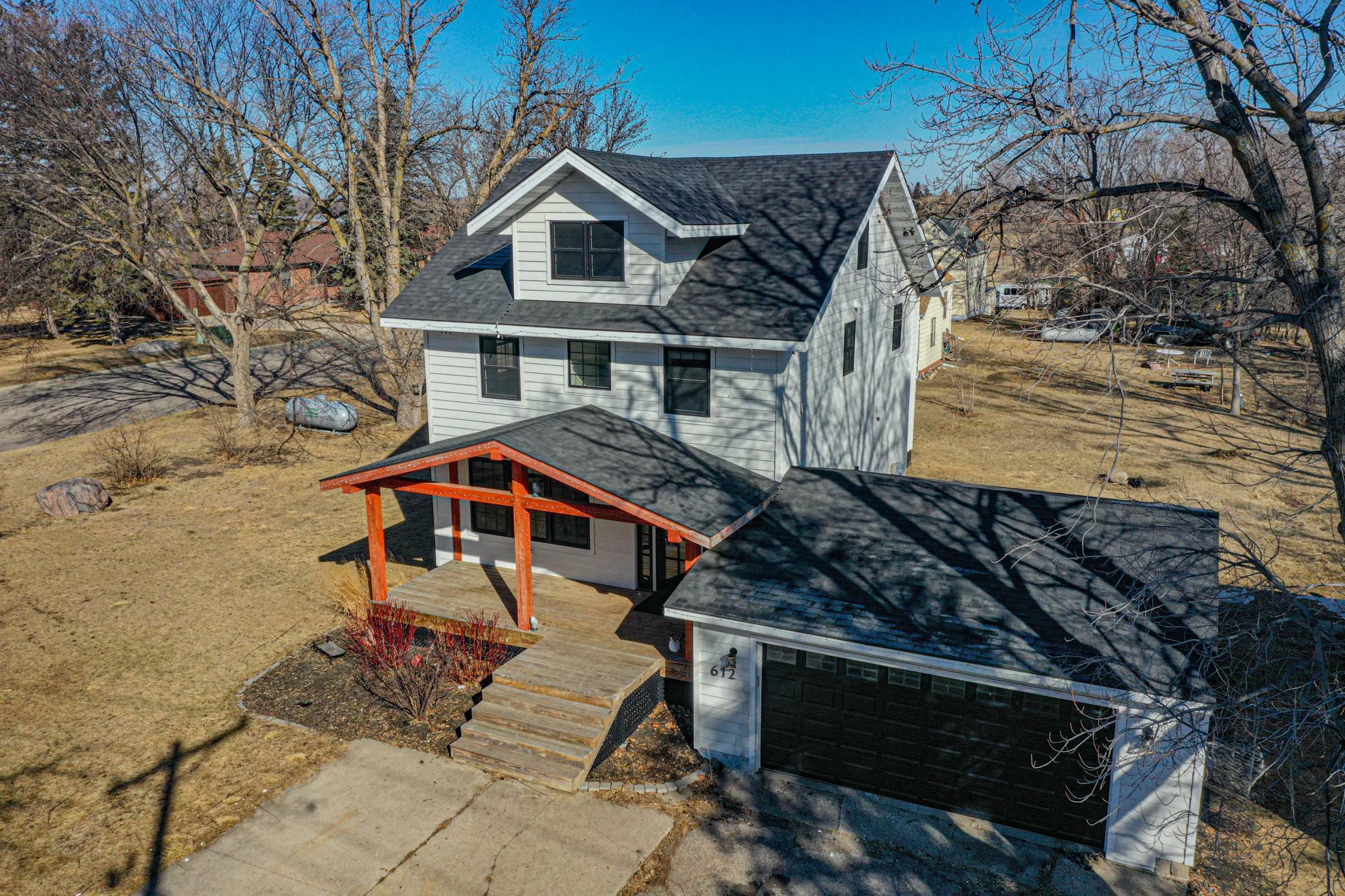 Property Photo: 612 E Division Street MN 56531